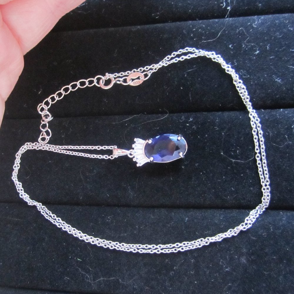 Beautiful Silver chain with Amethyst stone.